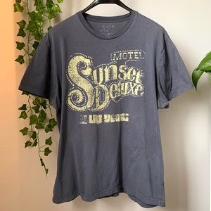 Vintage Las Vegas Sunset Deluxe Motel T-Shirt Top